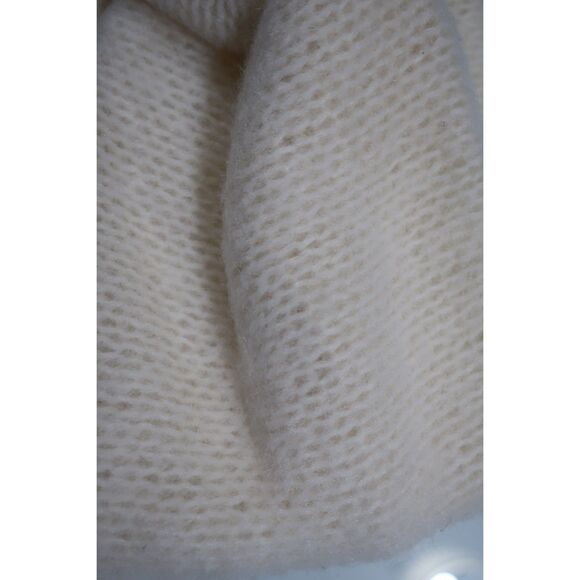 Cream Off White Headband Wrap Knot Earmuffs NWOT - Picture 2 of 4